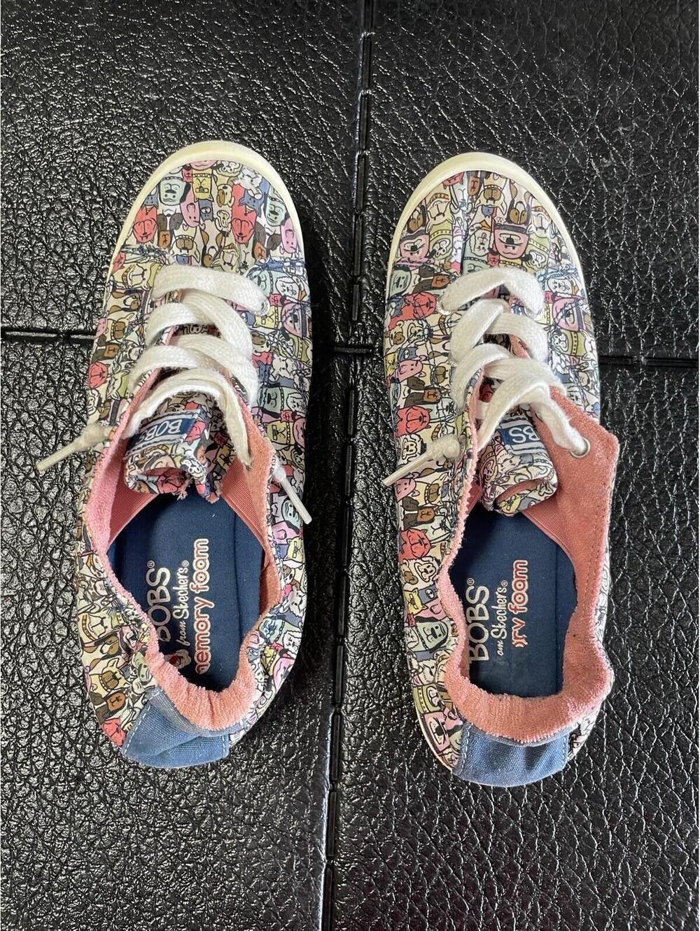 bobs skechers women Tennis Shoes Dog Print Multicolor Side 8